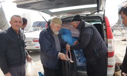Sivas'tan depremzedelere yardımlar sürüyor