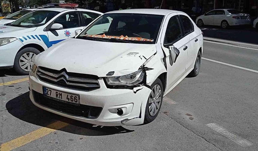 Sivas'ta Kaza: Otomobilin çarptığı yaya ağır yaralandı
