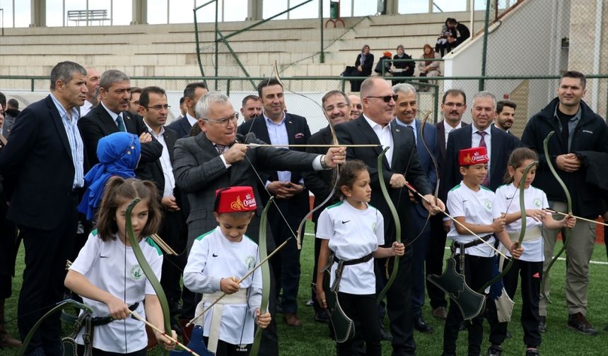 Sivas Belediyesinin yaptırdığı Amatör Spor Evi ve Kompleksi açıldı