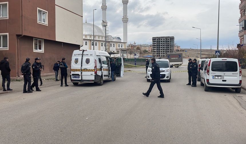Sivas'ta otopark yüzünden çıkan silahlı kavgada 1 kişi öldü