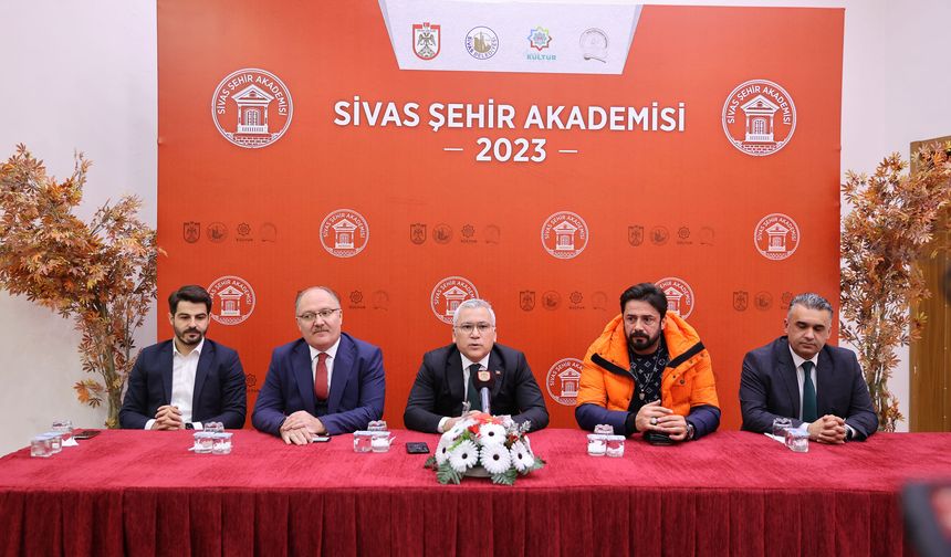 Sivas Şehir Akademisi Atölye ve Eğitim Çalışmalarına Start Verdi