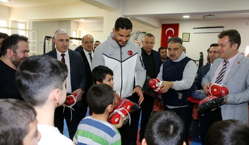 Milli güreşçi Taha Akgül'ün hedefi 10. kez Avrupa şampiyonluğu